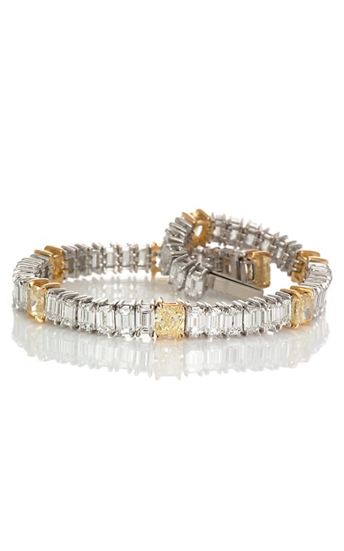 Emerald cut Diamonds and Yellow Diamond Bracelet in Platinum